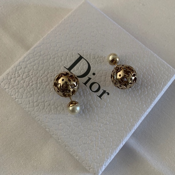 DIOR Pearl Star Mise En Dior Tribal Earrings Gold - Picture 2 of 12
